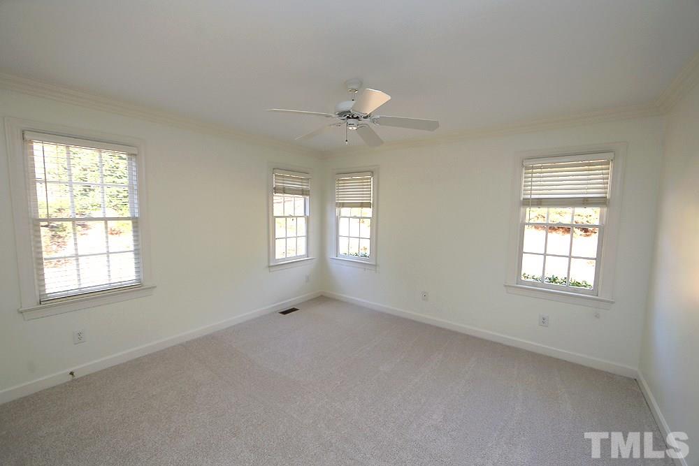 4428 Touchstone Forest Road Raleigh, NC 27612 - Photo 16 of 21