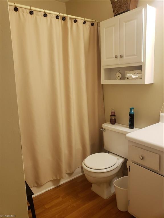 5643 Hornaday Road, Unit H Greensboro, NC 27409 - Photo 13 of 20 Gallery Image 13