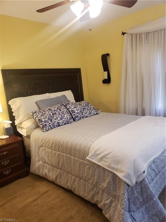5643 Hornaday Road, Unit H Greensboro, NC 27409 - Photo 15 of 20 Gallery Image 15