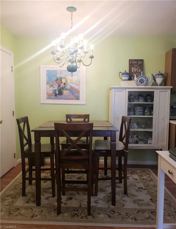 5643 Hornaday Road, Unit H Greensboro, NC 27409 - Photo 8 of 20 Gallery Image 8