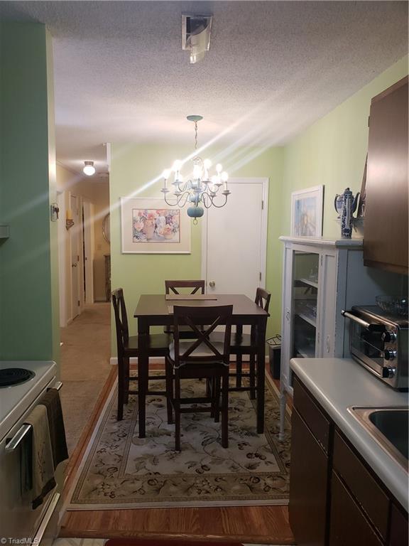 5643 Hornaday Road, Unit H Greensboro, NC 27409 - Photo 9 of 20 Gallery Image 9