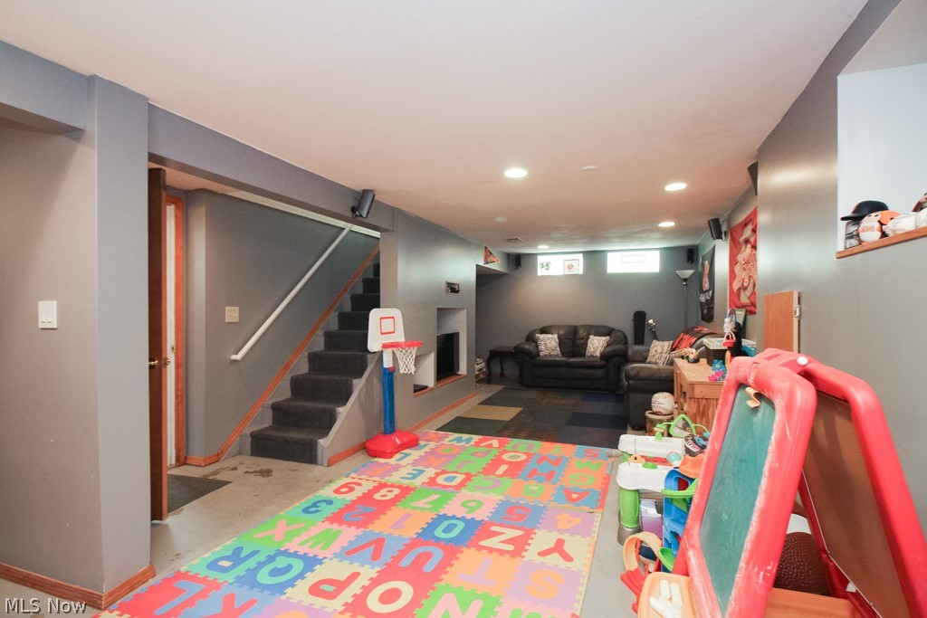 3111 Joslyn Road Cleveland, OH 44111 - Photo 26 of 32 Gallery Image 26
