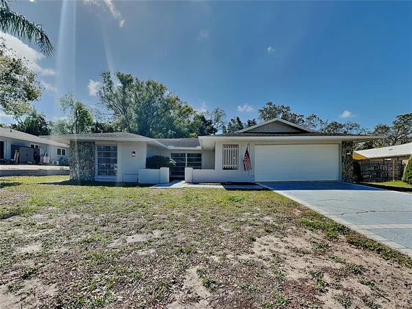 $2,049 | Undisclosed Address, Tarpon Springs, FL 34689