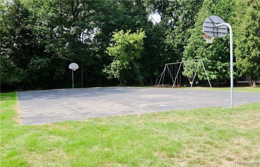 1385 Paddle Wheel Lane Rochester, MI 48306 - Photo 25 of 27