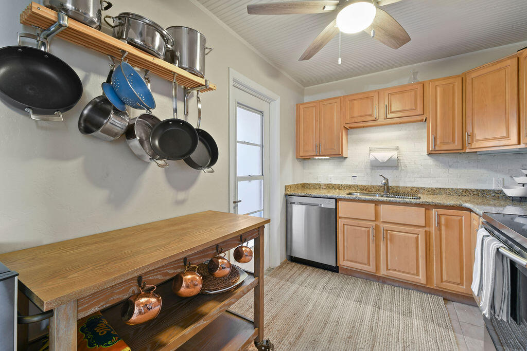 225 South Beach Road, Unit 103 Tequesta, FL 33469 - Photo 18 of 45 225SBeachRd#103_17