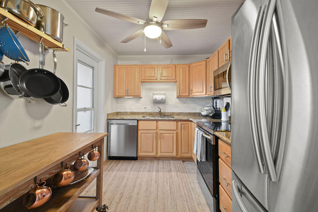 225 South Beach Road, Unit 103 Tequesta, FL 33469 - Photo 6 of 45 225SBeachRd#103_16