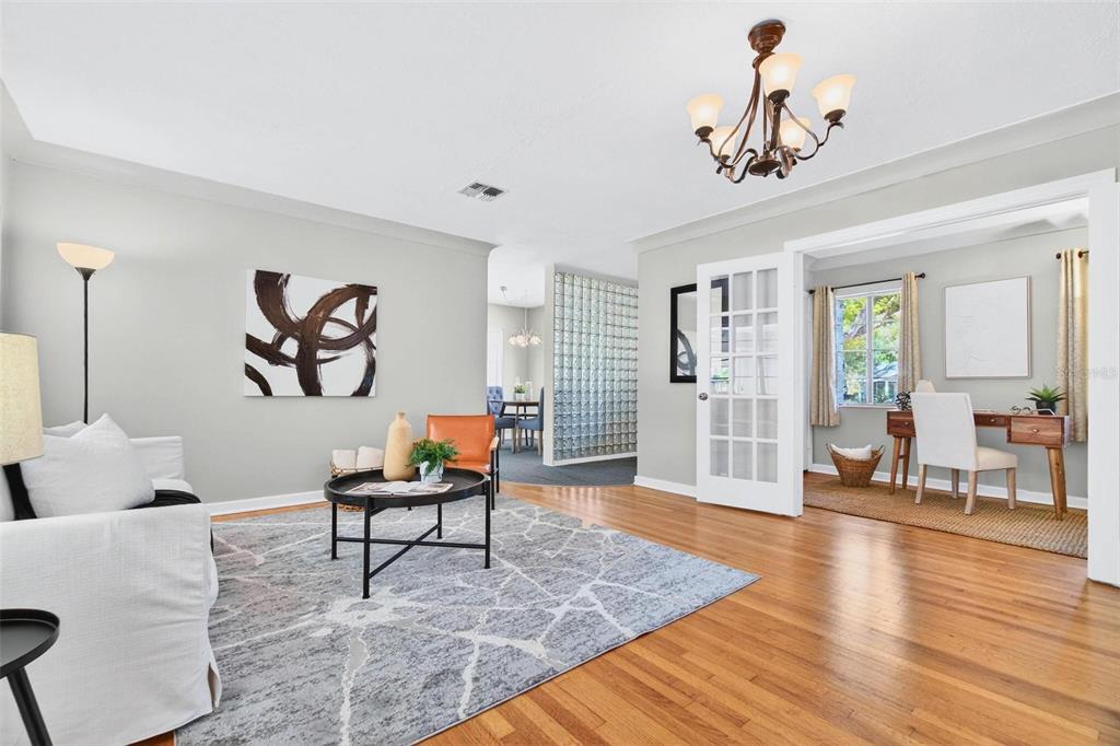 300 22nd Avenue South St. Petersburg, FL 33705 - Photo 11 of 82 a living room with furniture and wooden floor
