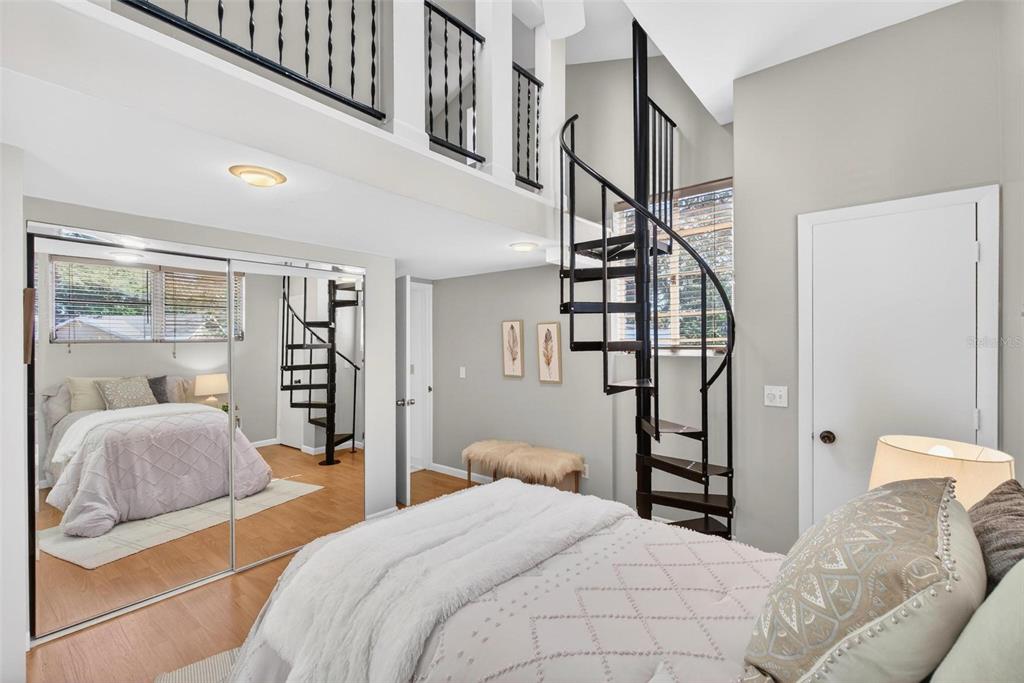 300 22nd Avenue South St. Petersburg, FL 33705 - Photo 25 of 82 a bedroom with a bed and a window