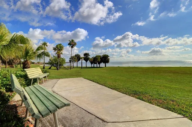 $550,000 | 300 22nd Avenue South, St. Petersburg, FL 33705