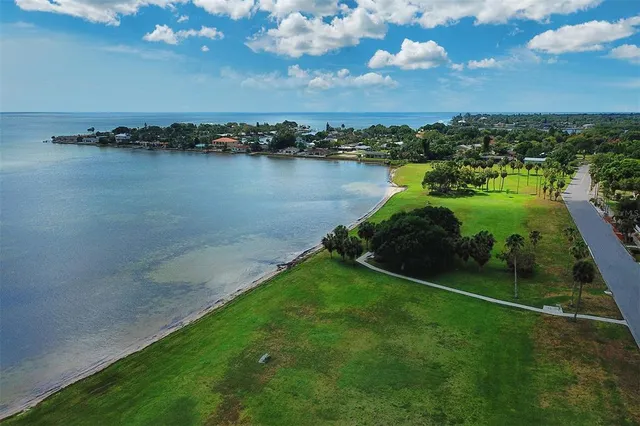 $550,000 | 300 22nd Avenue South, St. Petersburg, FL 33705