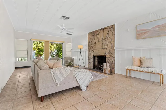 $550,000 | 300 22nd Avenue South, St. Petersburg, FL 33705