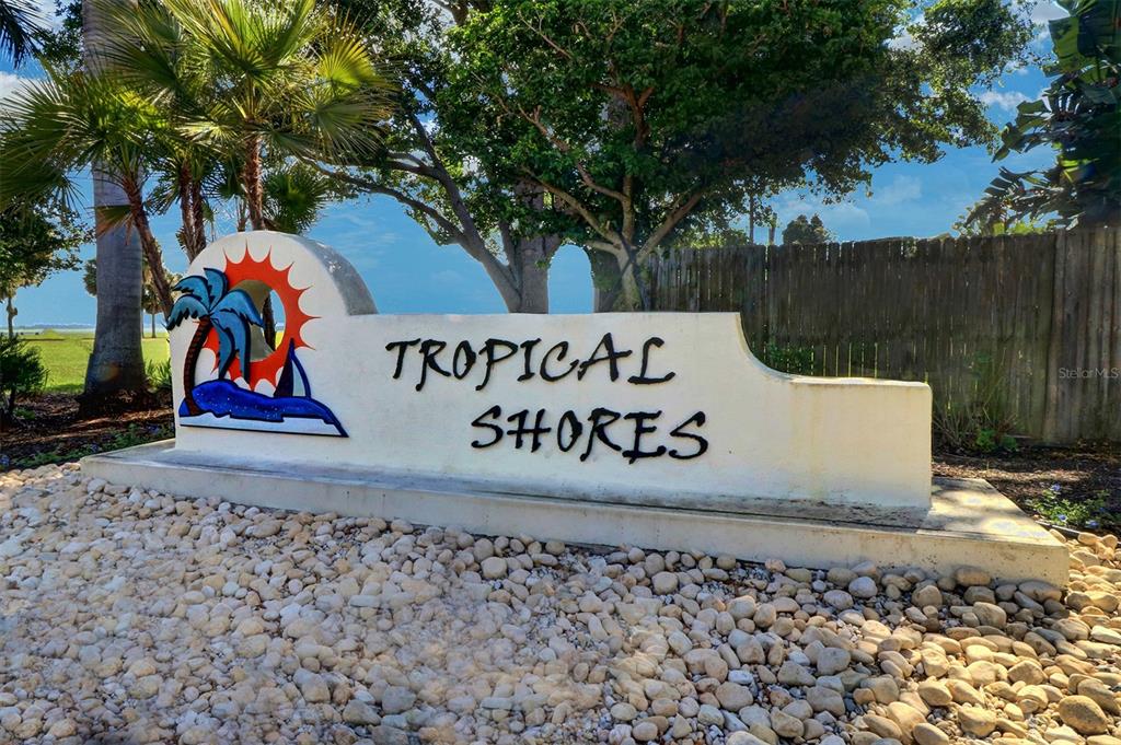 300 22nd Avenue South St. Petersburg, FL 33705 - Photo 80 of 82 a view of outdoor space with signage