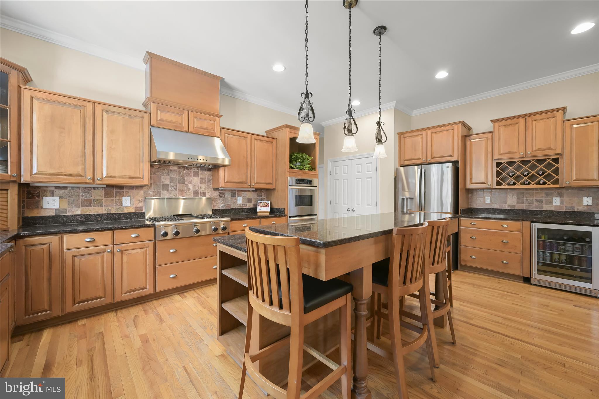 7016 Meandering Stream Way Fulton, MD 20759 - Photo 21 of 86 oversized island breakfast bar