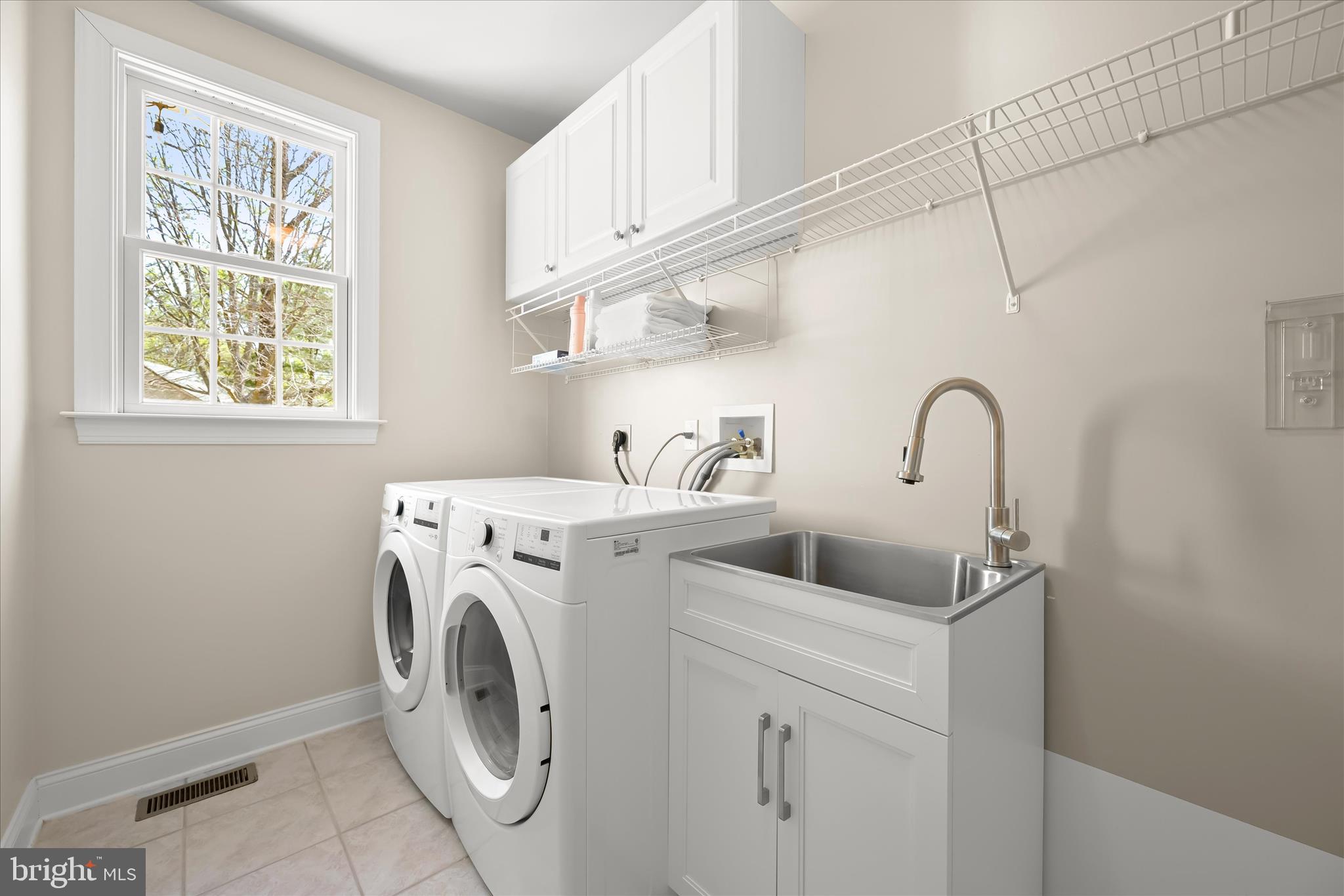7016 Meandering Stream Way Fulton, MD 20759 - Photo 36 of 86 laundry room with new washer & dryer