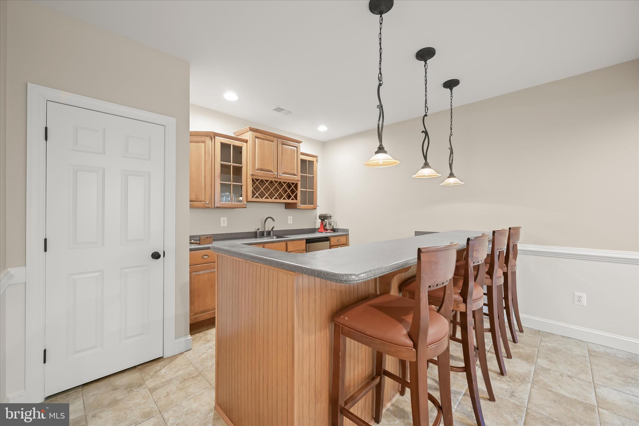 7016 Meandering Stream Way Fulton, MD 20759 - Photo 64 of 86 wet bar