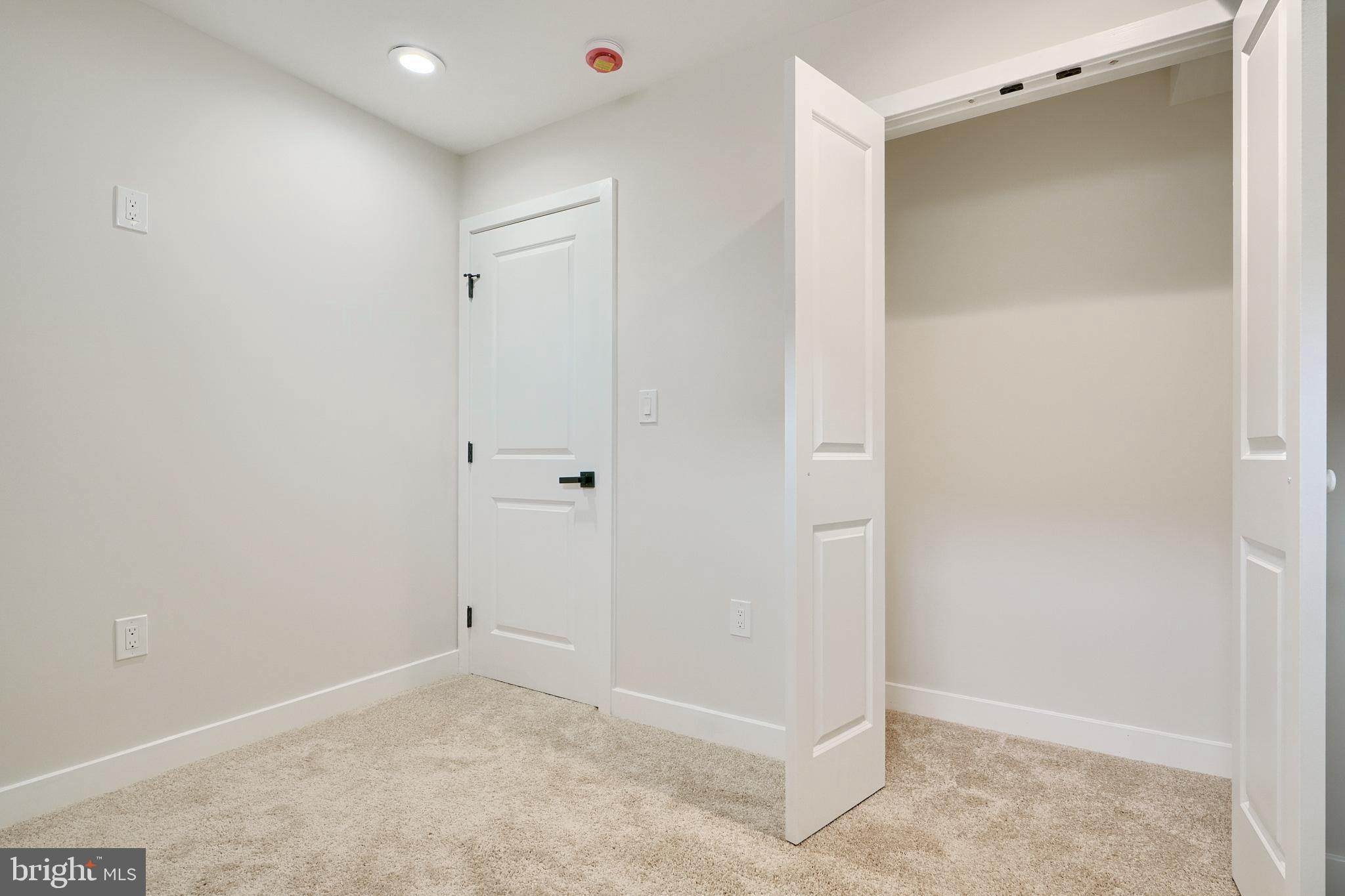 602 South Streeper Street Baltimore, MD 21224 - Photo 25 of 31