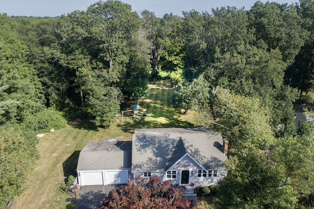 44 Hughey Road Scituate, MA 02066 - Photo 2 of 19 Gallery Image 2