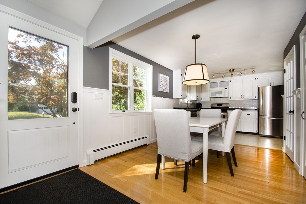 44 Hughey Road Scituate, MA 02066 - Photo 4 of 19 Gallery Image 4