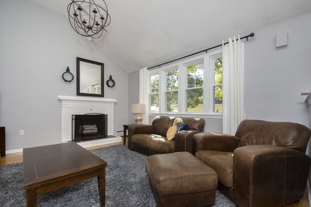 44 Hughey Road Scituate, MA 02066 - Photo 5 of 19 Gallery Image 5
