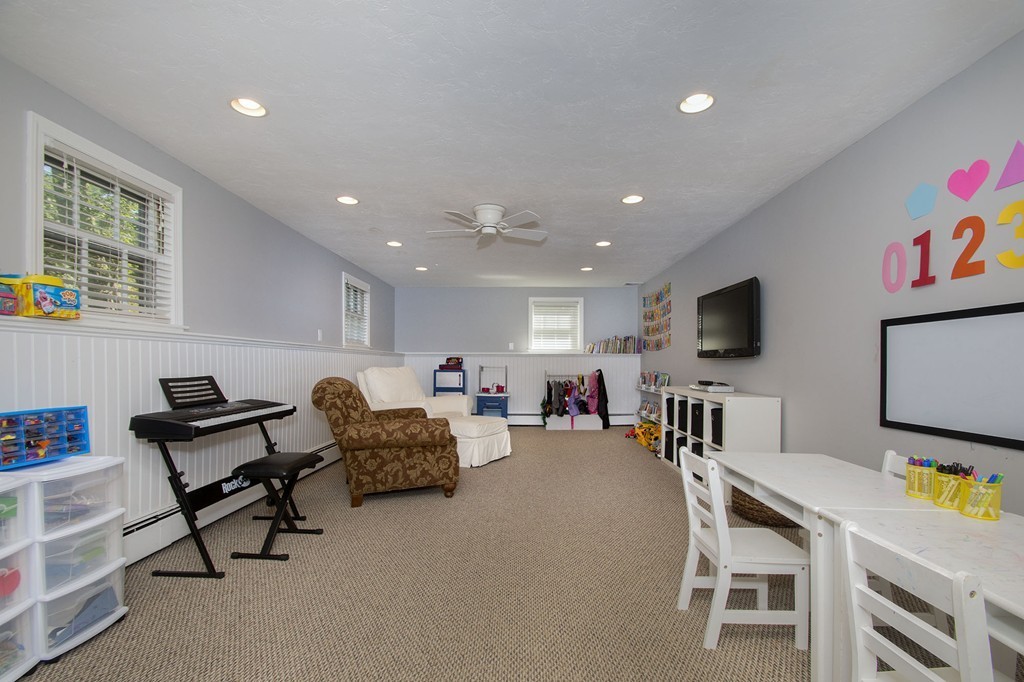 44 Hughey Road Scituate, MA 02066 - Photo 7 of 19 Gallery Image 7