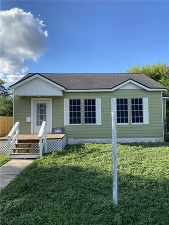 $179,000 | 323 West 4th Street, Alice, TX 78332