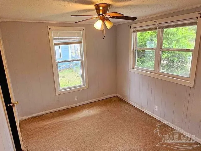 a view of empty room with window