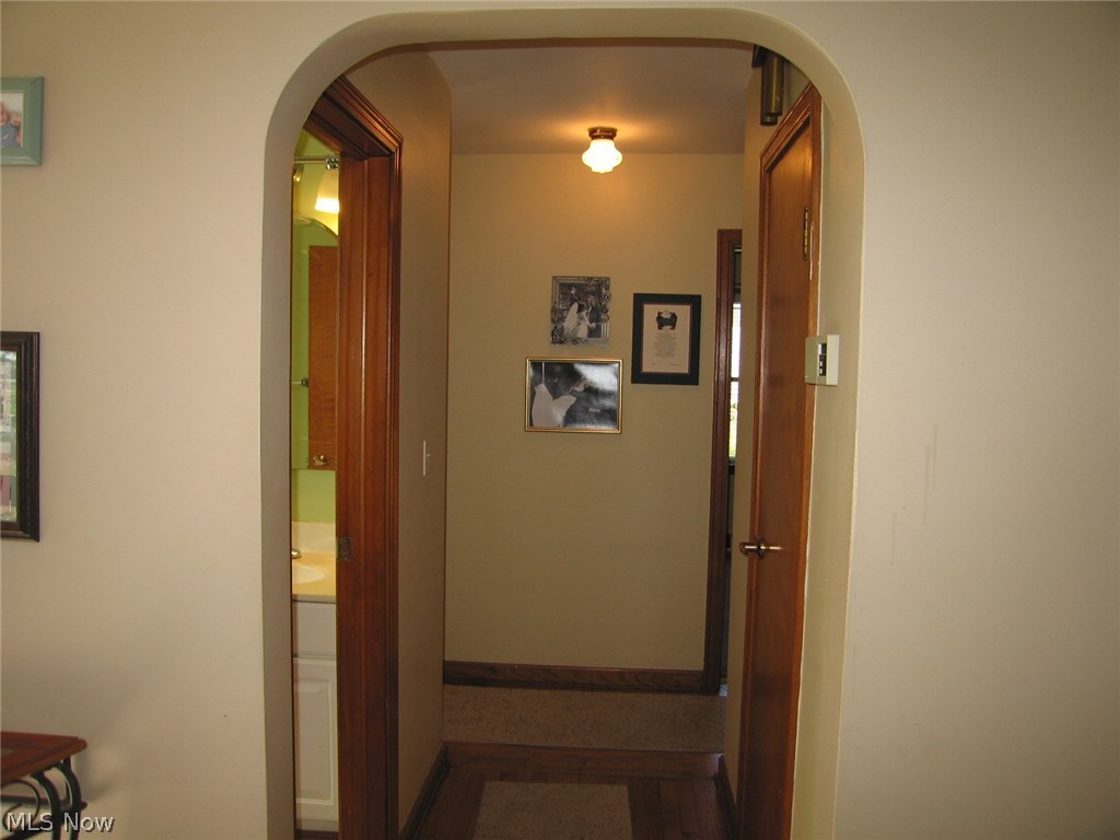2415 Wadsworth Road Barberton, OH 44203 - Photo 10 of 35