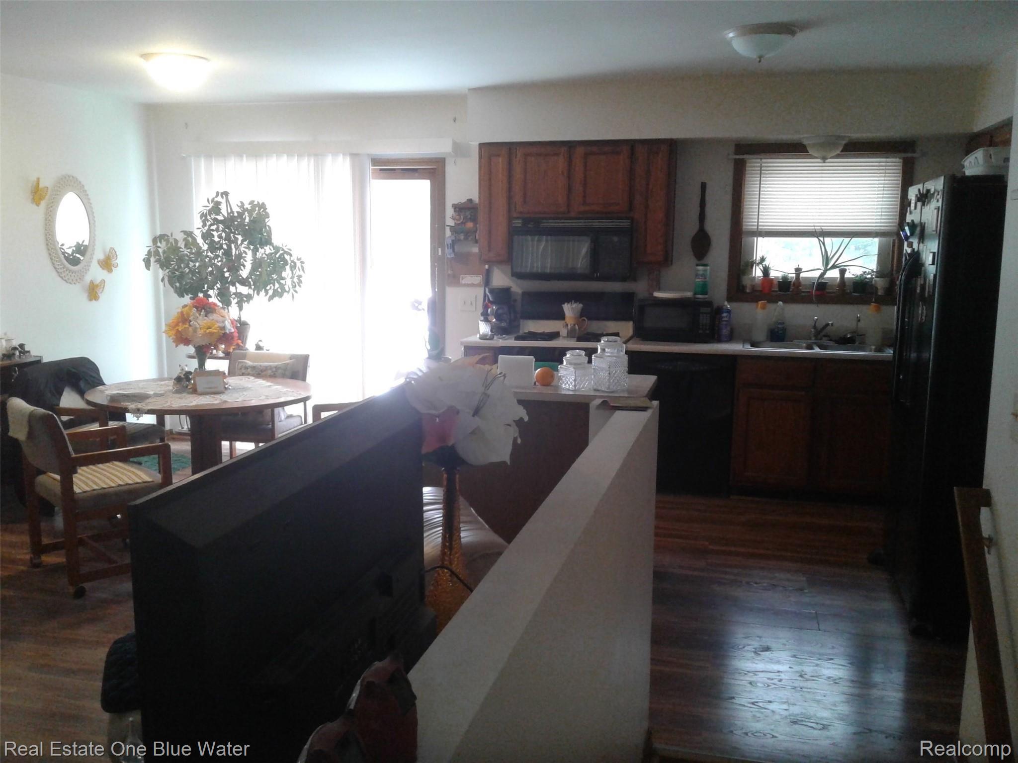 1070 Miller Road Memphis, MI 48041 - Photo 3 of 13 20211228_112152.jpg