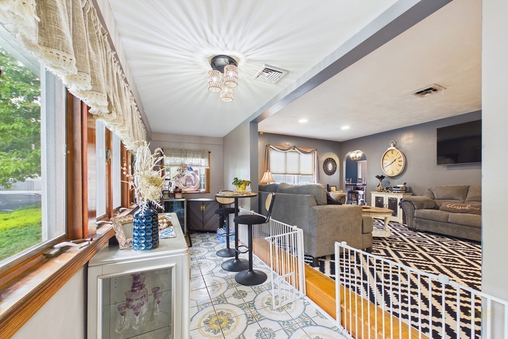 26 Pershing Avenue Acushnet, MA 02743 - Photo 4 of 39