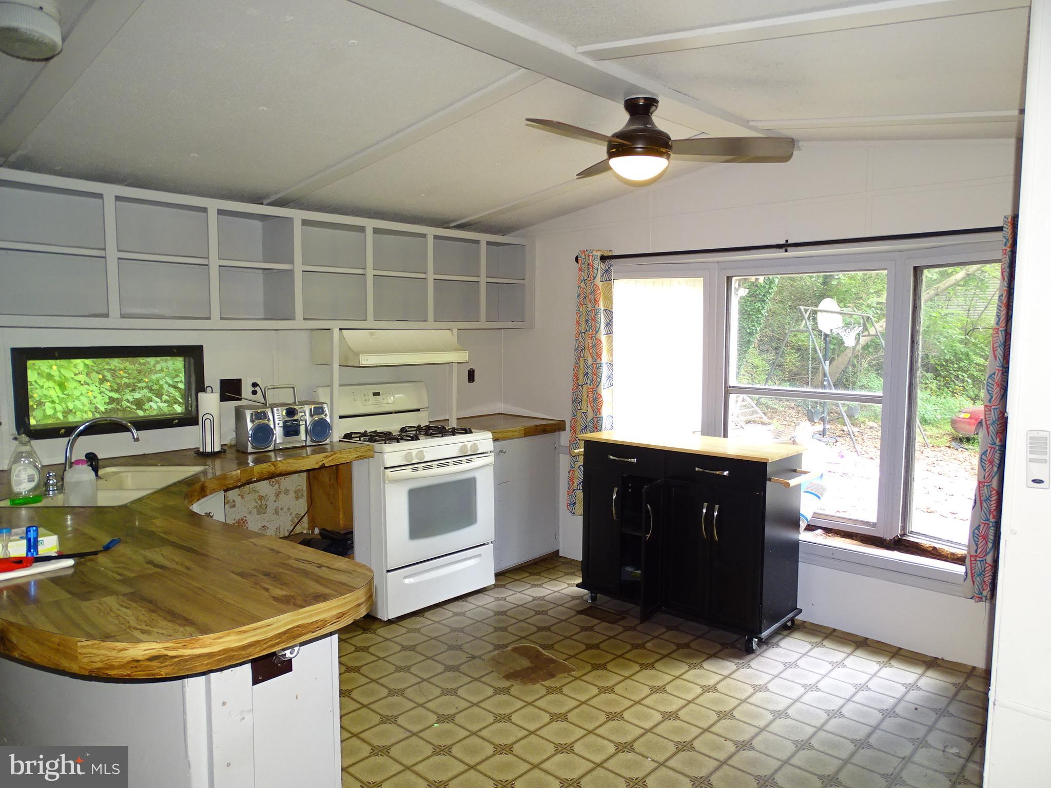 1351 Haines Ext Road York, PA 17402 - Photo 17 of 42 Gallery Image 17