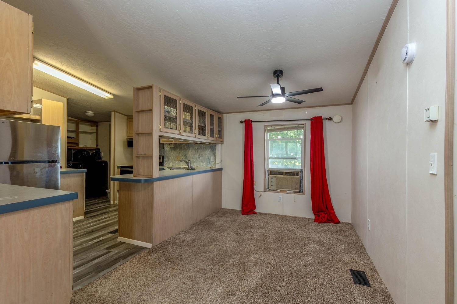 3920 East Center Road, Unit 20 Mead, WA 99021 - Photo 6 of 21