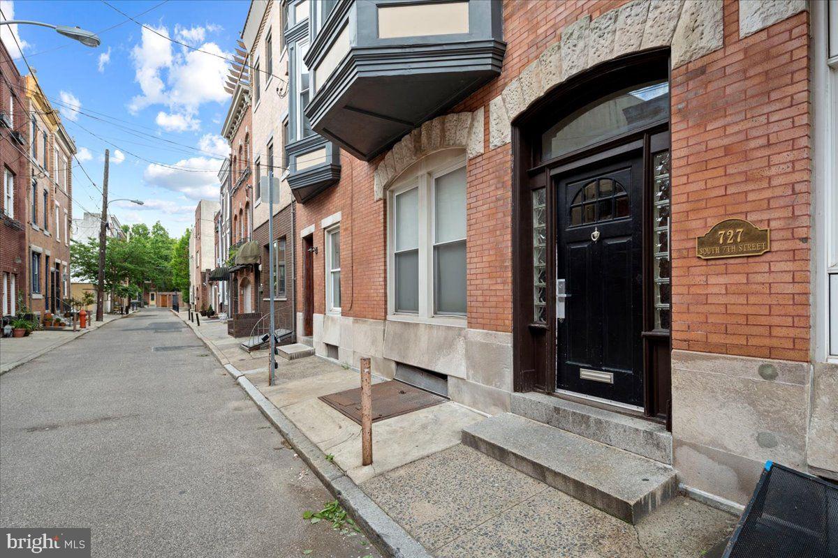 727 South 7th Street, Unit 3F Philadelphia, PA 19147 - Photo 2 of 15 Gallery Image 2