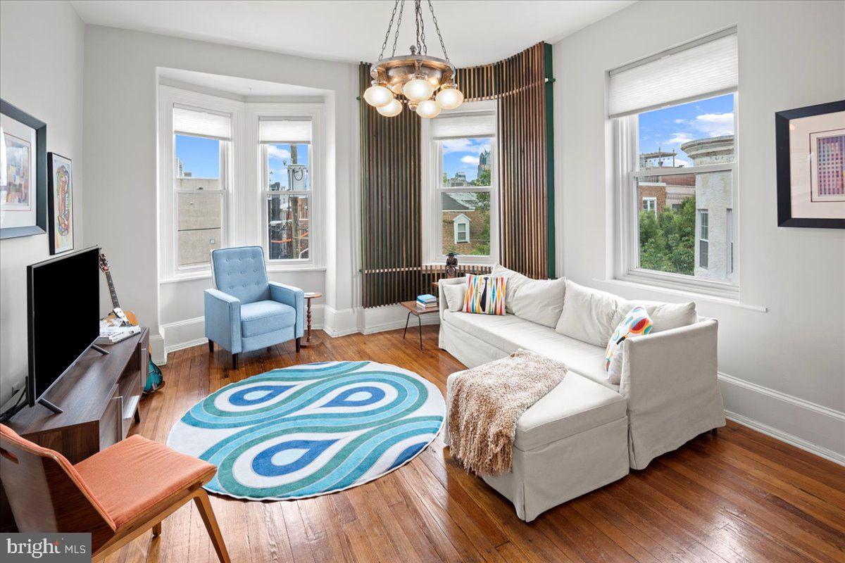727 South 7th Street, Unit 3F Philadelphia, PA 19147 - Photo 7 of 15 Gallery Image 7