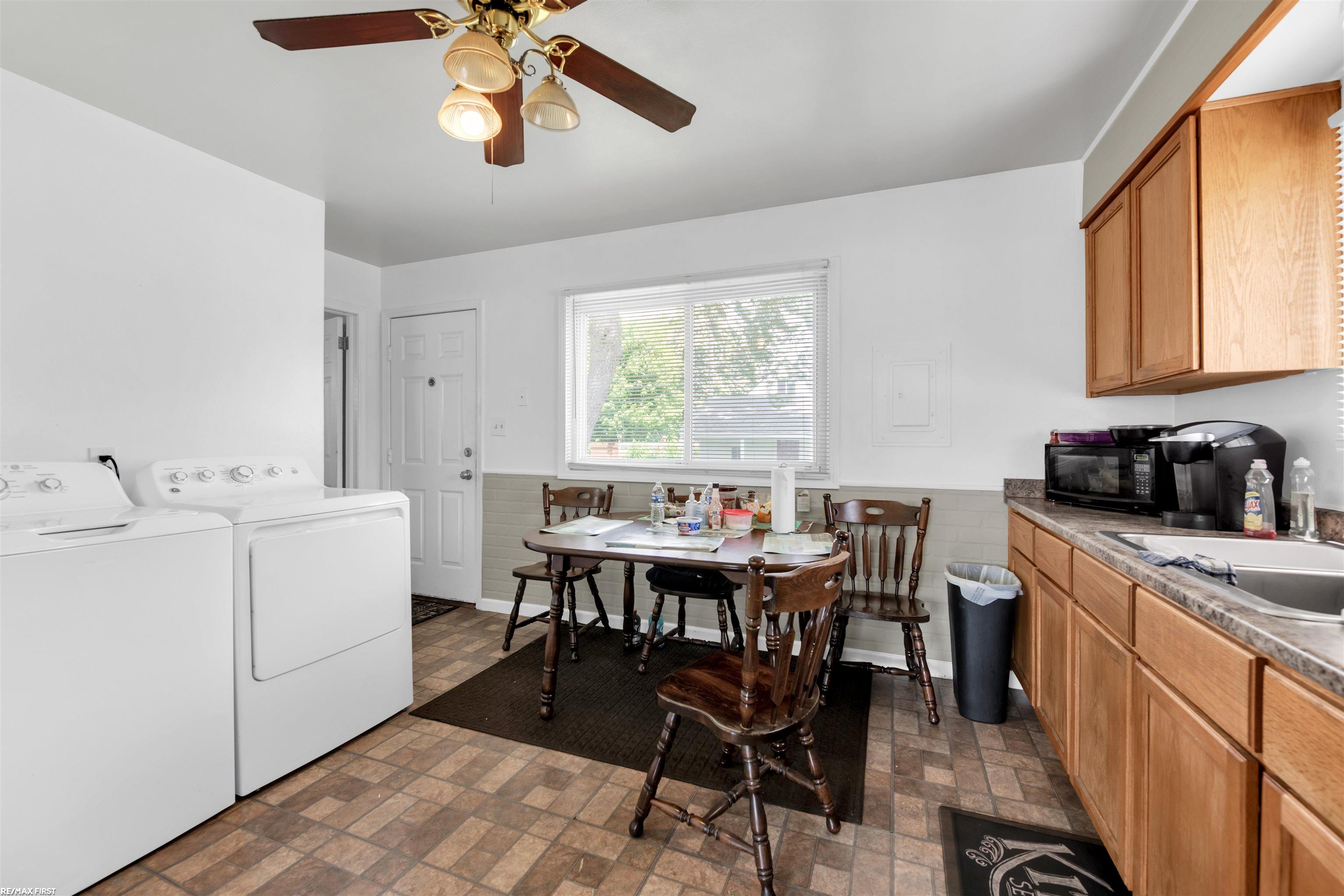 14369 Stephens Warren, MI 48089 - Photo 18 of 21 Gallery Image 18