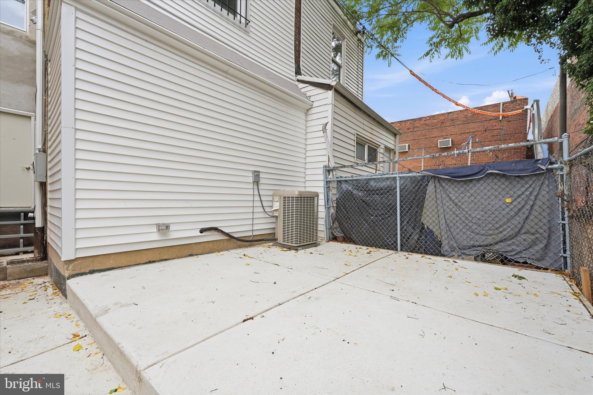 2310 Tasker Street Philadelphia, PA 19145 - Photo 13 of 15