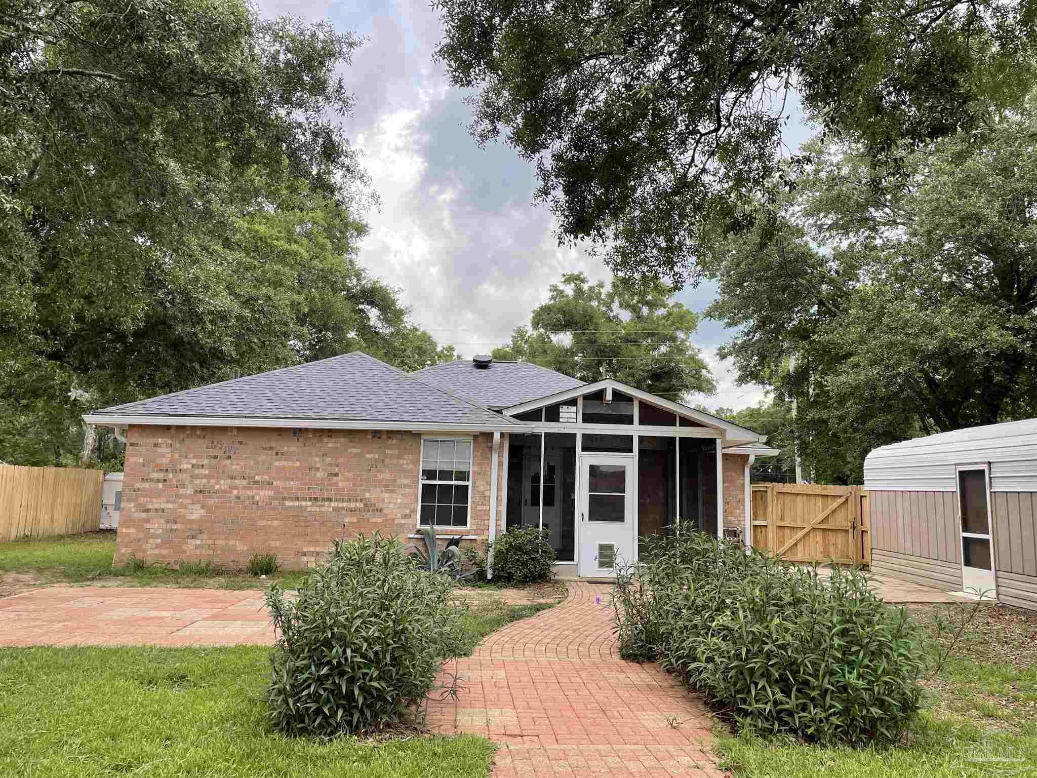 5697 Ridge Avenue Milton, FL 32583 - Photo 4 of 34 Gallery Image 4