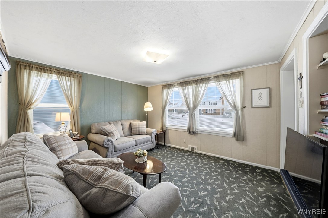 151 Calvert Boulevard Tonawanda, NY 14150 - Photo 13 of 35