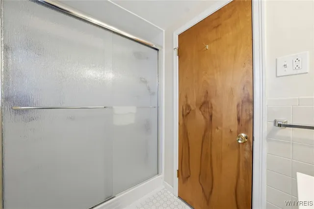 $299,900 | 151 Calvert Boulevard, Tonawanda, NY 14150