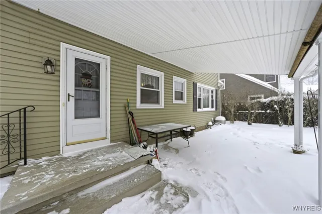 $299,900 | 151 Calvert Boulevard, Tonawanda, NY 14150