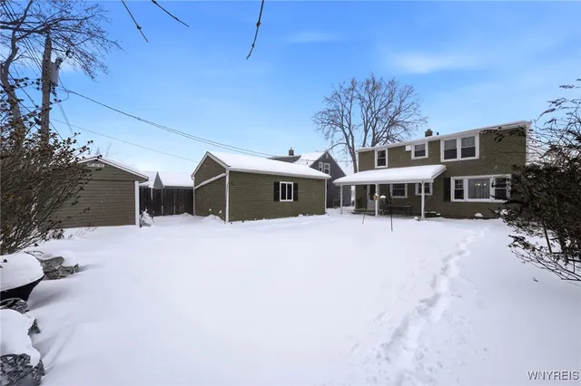 $299,900 | 151 Calvert Boulevard, Tonawanda, NY 14150