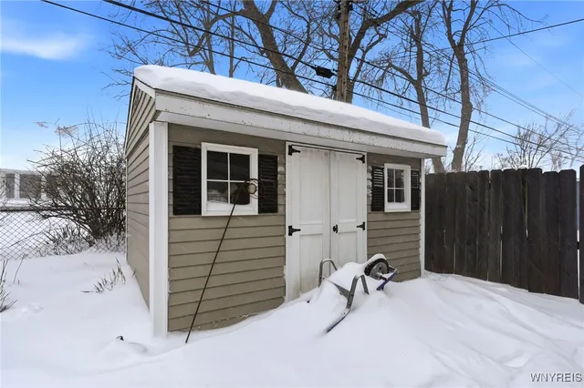 $299,900 | 151 Calvert Boulevard, Tonawanda, NY 14150
