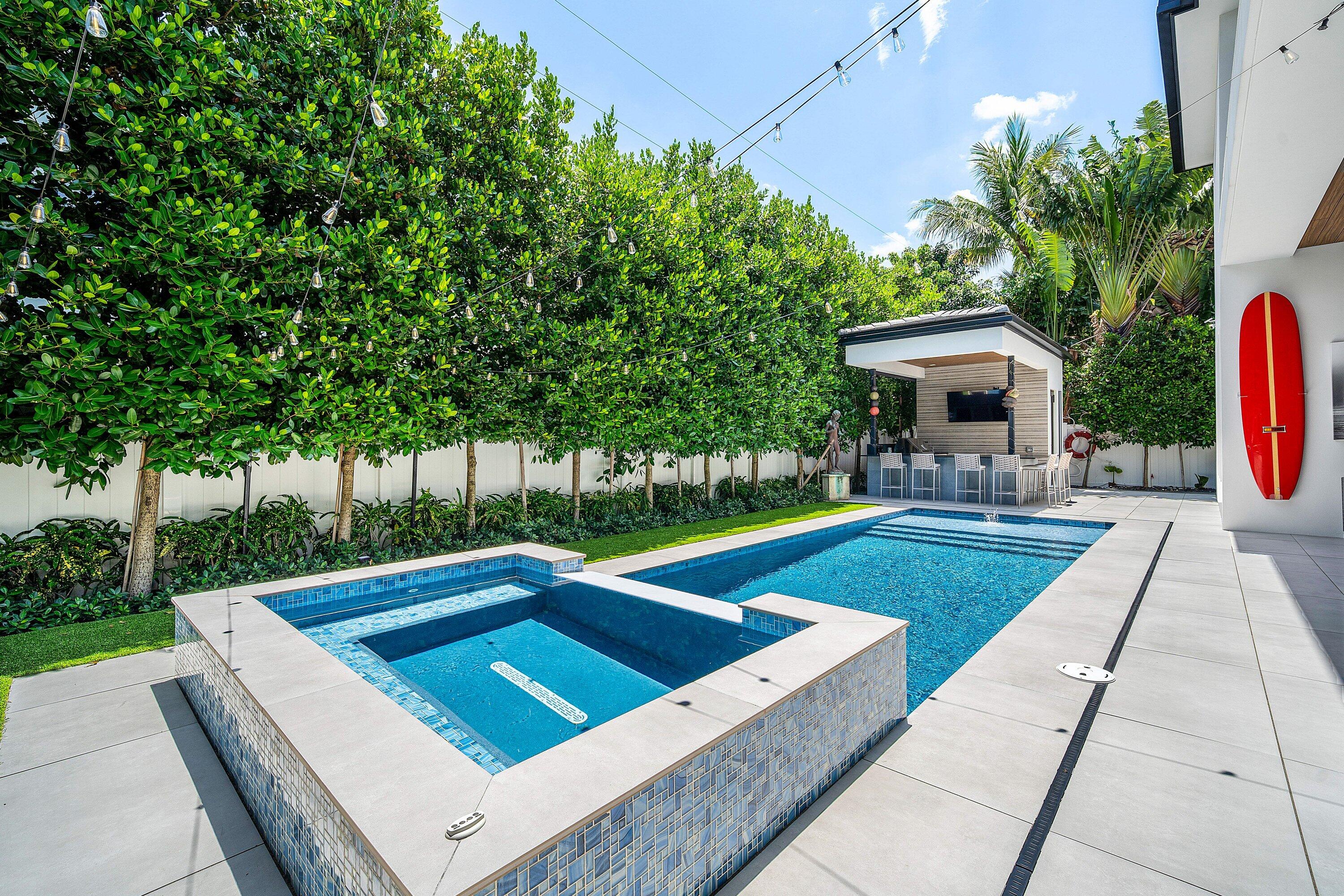 1030 Northeast 2nd Terrace Boca Raton, FL 33432 - Photo 63 of 88 1030 NE 2nd Terrace (66)