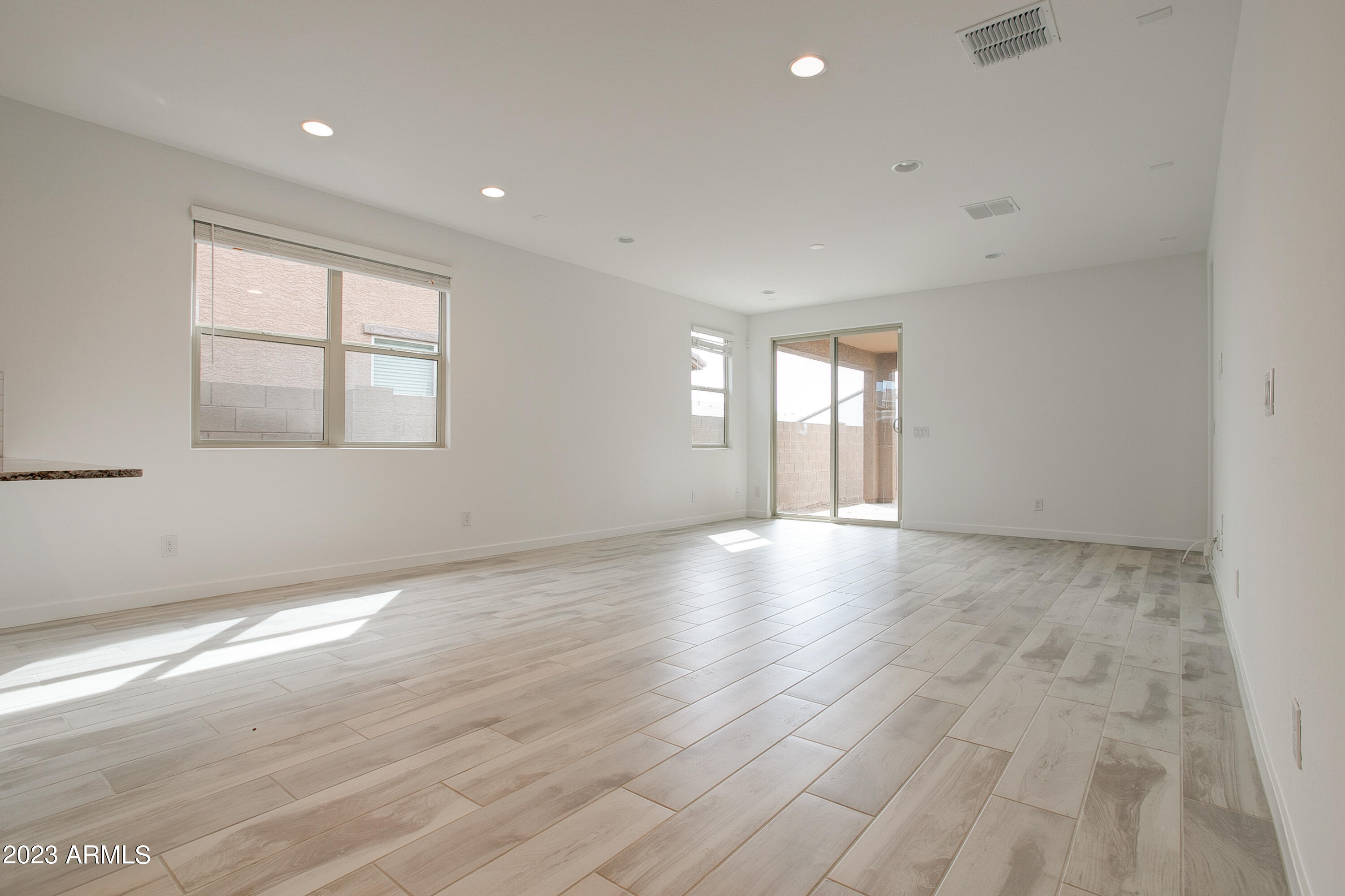 16845 West Evergreen Road Waddell, AZ 85355 - Photo 19 of 52 16845 e evergreen rd waddell-19