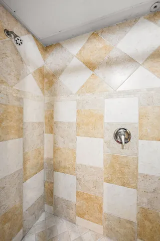 $2,500 | 2600 Hillsboro Pike, Unit 135, Nashville, TN 37212