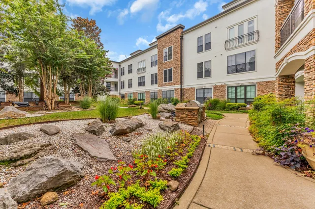 $2,500 | 2600 Hillsboro Pike, Unit 135, Nashville, TN 37212