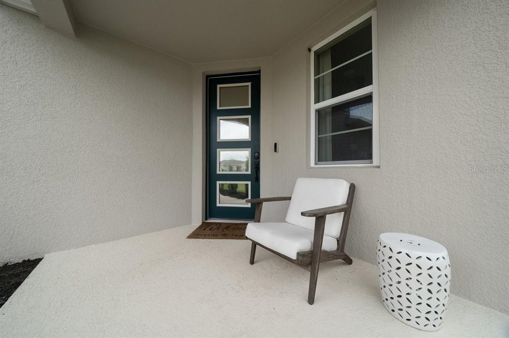 3916 Southern Vista Loop St. Cloud, FL 34772 - Photo 5 of 52 a living room with furniture