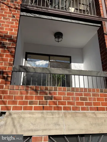 $2,500 | 1109 South Street, Unit B, Philadelphia, PA 19147