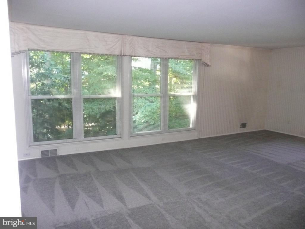 3605 Cornell Road Fairfax, VA 22030 - Photo 4 of 8 Interior (General)