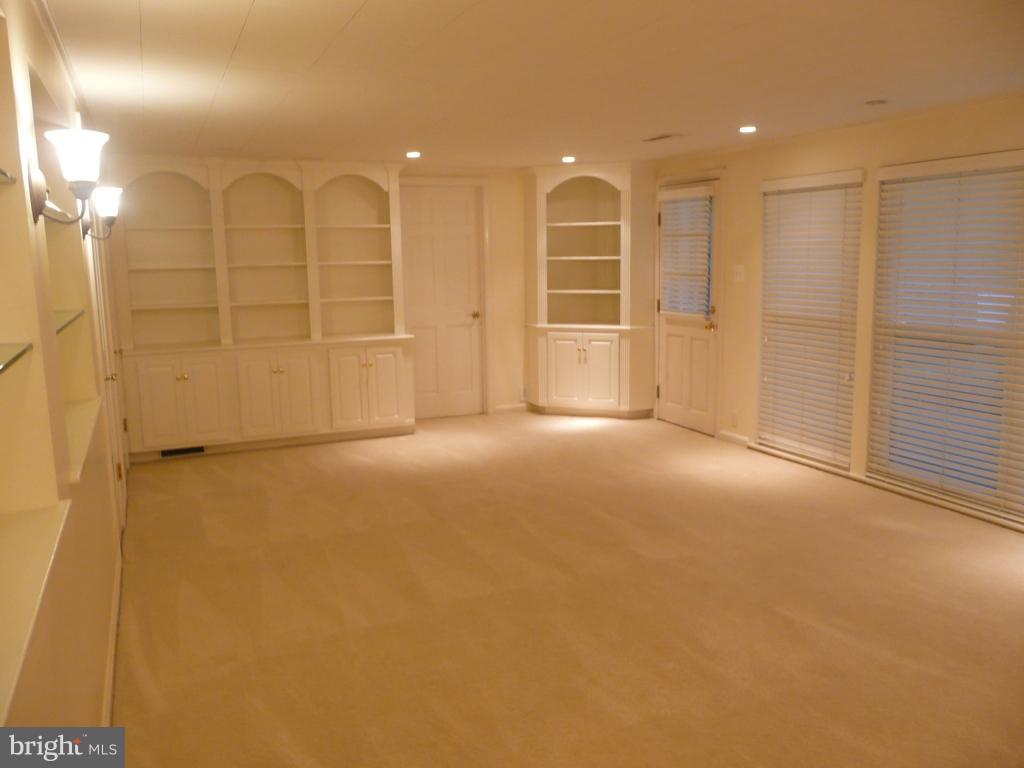 3605 Cornell Road Fairfax, VA 22030 - Photo 7 of 8 Interior (General)