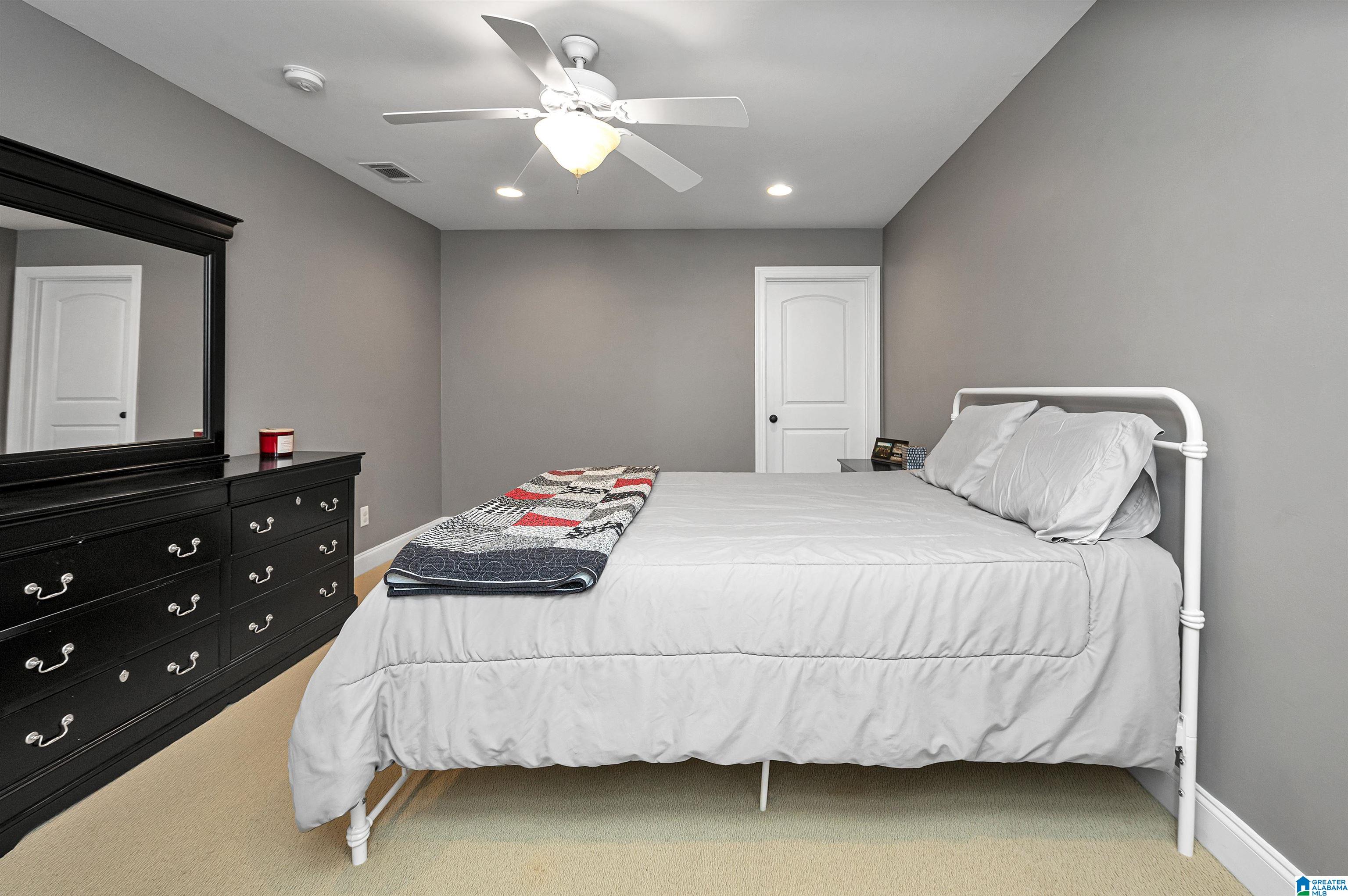 105 Silverleaf Lane Alabaster, AL 35007 - Photo 35 of 55